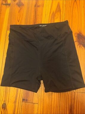 Tommy Bahama Black High-Rise Bike Shorts
